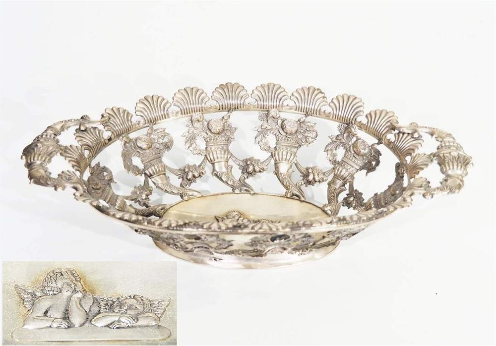Dekorative Silberschale, 19. Jahrhundert.