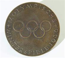 Siegermedaille  oder Erinnerungsmedaille "Olympische Winterspiele 1936".  