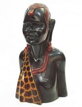 Büste eines Massai-Kriegers, Afrika.  