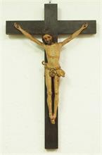 Holzkreuz mit Korpus Christi.