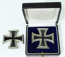 Konvolut von zwei Eisernen Kreuzen, 1. Klasse, von 1914.