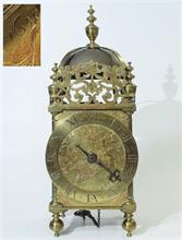 Englische Laternenuhr im Stil des 17. Jahrhunderts (English Lantern Clock).