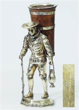 Büttenträger "Weinbauer mit Kiepe".  Silber, gepunzt,  Augsburg, 19. Jahrhundert
