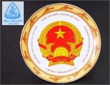 Zierteller "Viet Nam National Assembly" in edler Lackschatulle.