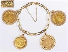 Münzarmband mit vier  verschiedenen gefassten Münzen/Medaille.