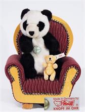 HERMANN Plüsch Teddy Pandabär und  Steiff  "Teddy 10 gelb", sitzend im Modellsessel