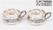 Paar Teeglashalter. 830er Silber, Halbmond, Krone.
