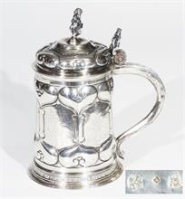 Kleiner Deckelhumpen,   19. Jahrhundert. Silber, gekreuzte Schlüsselmarke, wohl Minden