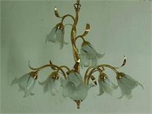 Deckenlampe. Lampenschirme aus  Muranoglas-Tulpen