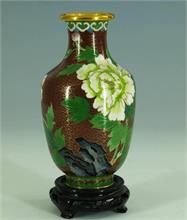 Cloisonné-Vase. China, wohl 20. Jh.  