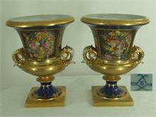 Paar Amphoren-Vasen.  im Sèvres Stil. 