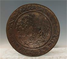 Kriegerisches Bronzeschild um 1800. 