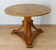 Biedermeier-Tisch um 1855. 