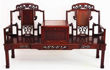 Telefonbank,  Schweres massives  Holz, rot lackiert im Stil der China-Möbel
