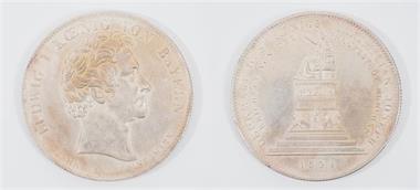 Bayern, Ludwig I. 1825 - 1848, Silber. Geschichtstaler 1835, Denkmal des Königs Maximilian
