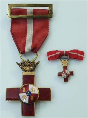 Medaille Cruz del Merito Militar.